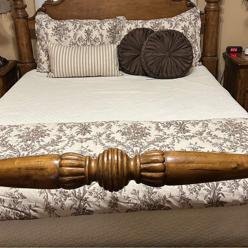 Ralph Lauren Cream and Brown Comforter Set